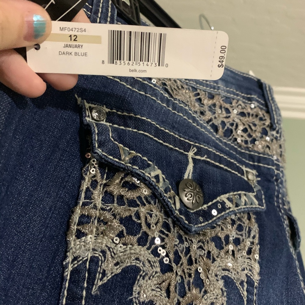 New direction women’s Capri